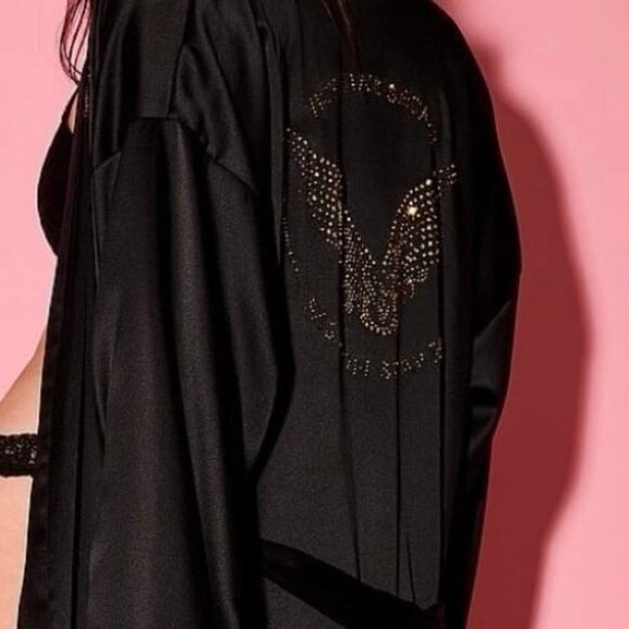 VICTORIA’S SECRET FASHION SHOW 2025 BLACK SATIN MIDI ROBE M/L & XL/XXL